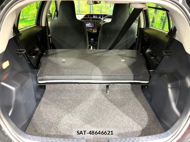 Toyota AQUA 2016-08 8625793-10