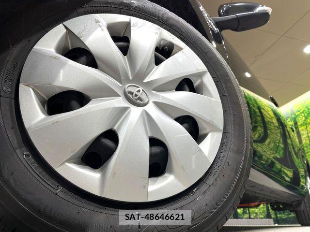 Toyota AQUA 2016-08 8625793-13
