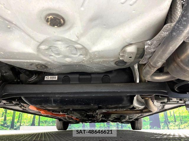 Toyota AQUA 2016-08 8625793-19