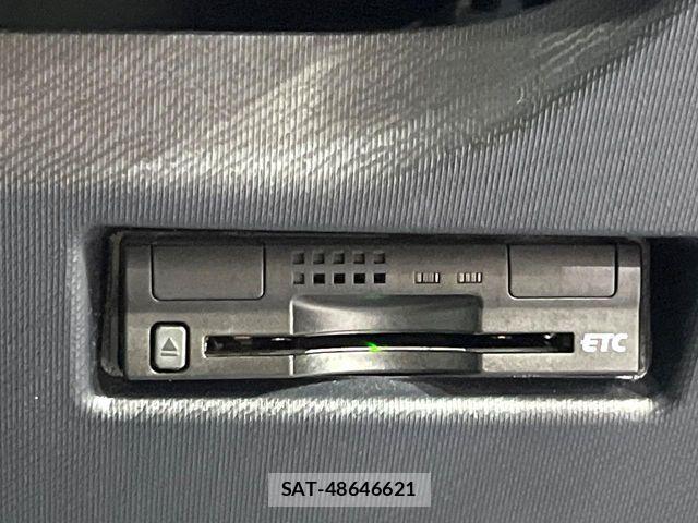 Toyota AQUA 2016-08 8625793-3
