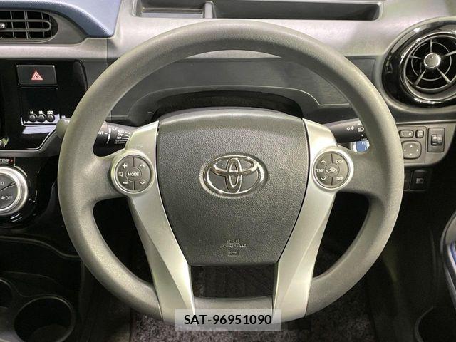 Toyota AQUA 2016-04 8625801-10