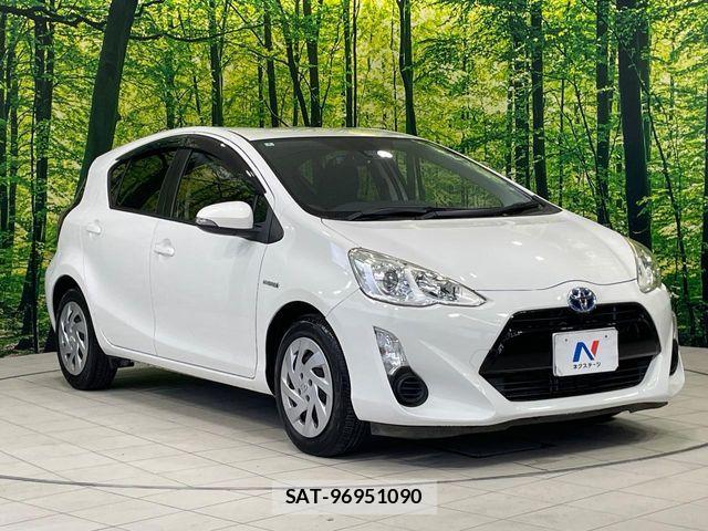 Toyota AQUA 2016-04 8625801-15