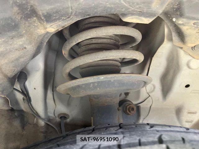 Toyota AQUA 2016-04 8625801-19
