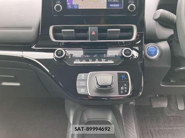 Toyota AQUA 2021-08 8625775-6