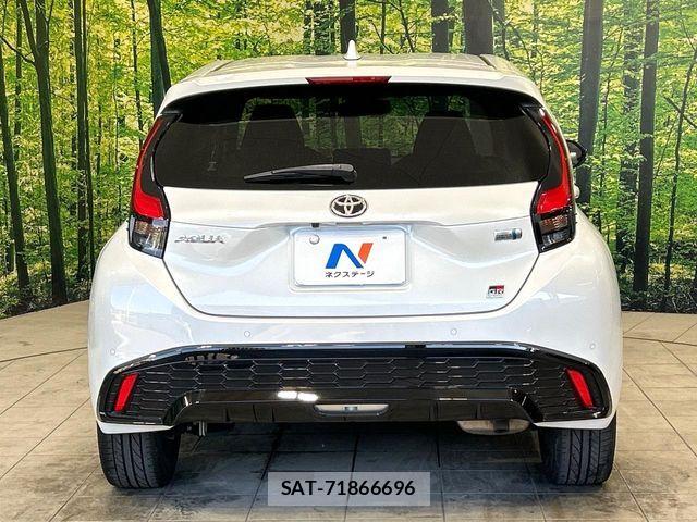 Toyota AQUA 2023-08 8625761-14