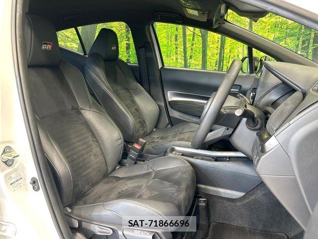 Toyota AQUA 2023-08 8625761-7