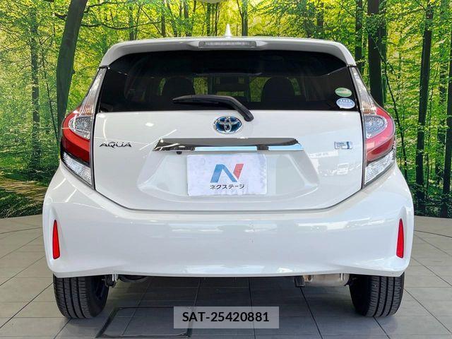 Toyota AQUA 2018-03 8625778-14