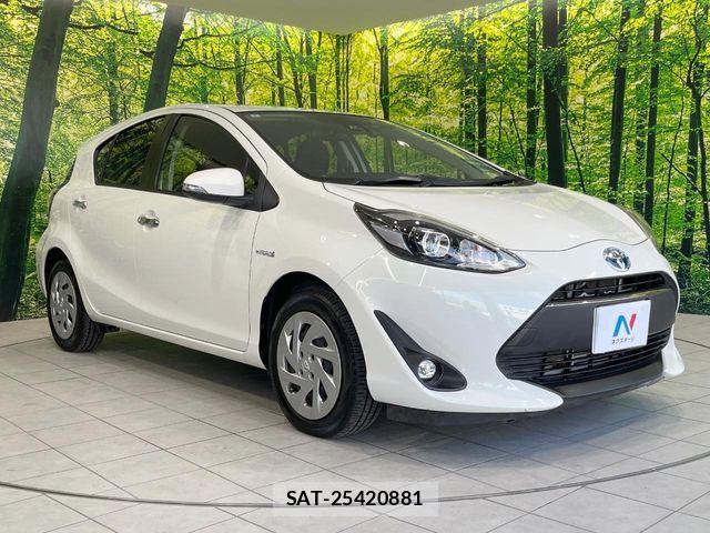 Toyota AQUA 2018-03 8625778-15