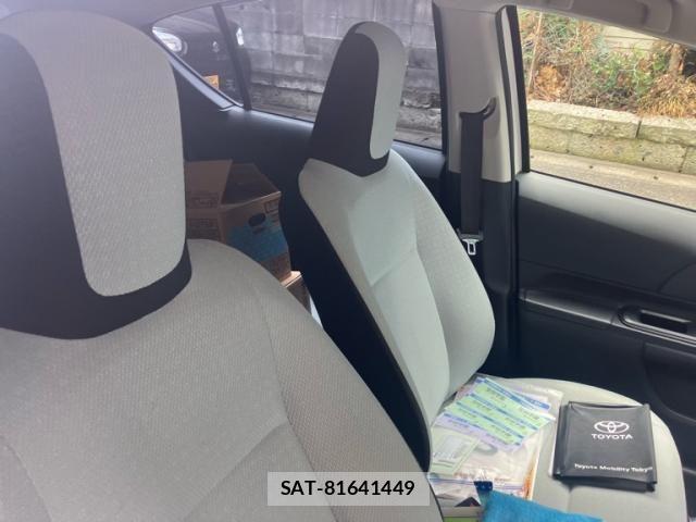 Toyota AQUA 2017-09 8625814-8