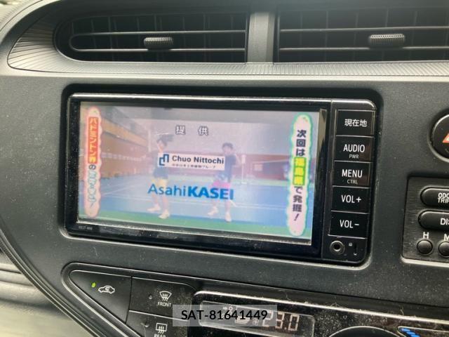 Toyota AQUA 2017-09 8625814-15