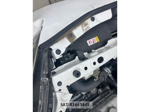 Toyota AQUA 2017-09 8625814-21