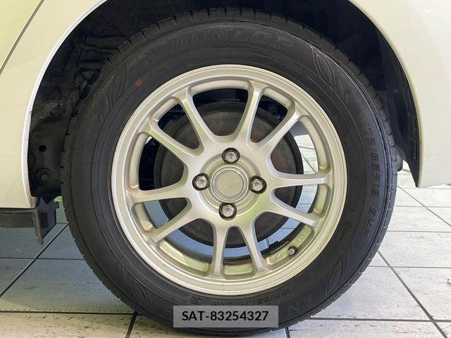 Toyota AQUA 2015-01 8625791-12