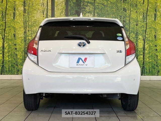 Toyota AQUA 2015-01 8625791-14