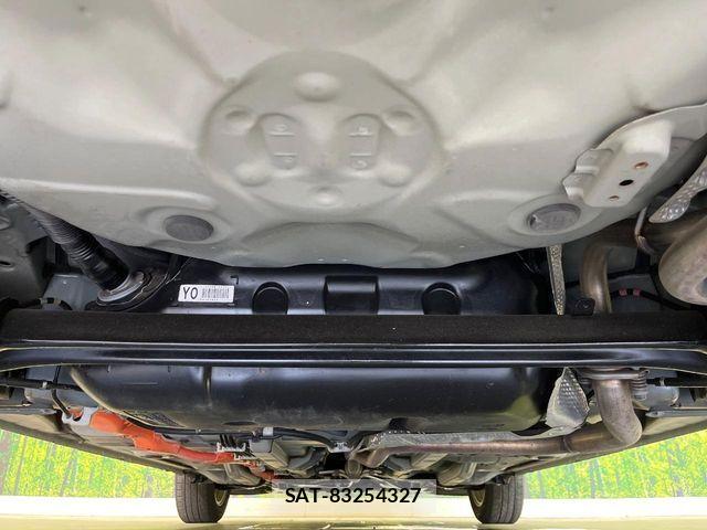 Toyota AQUA 2015-01 8625791-19