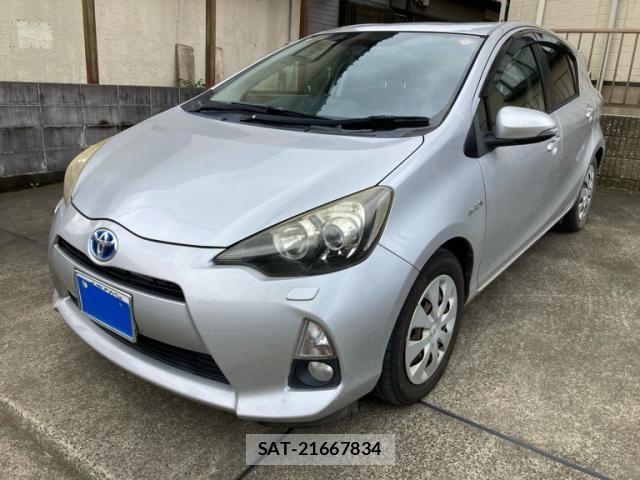 Toyota AQUA 2012-04 8625819-0