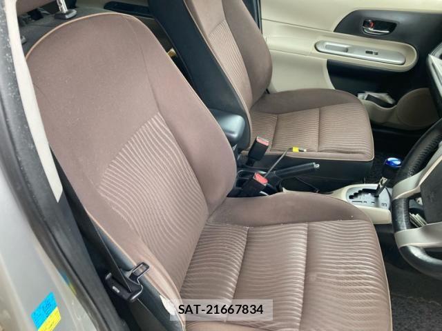 Toyota AQUA 2012-04 8625819-10
