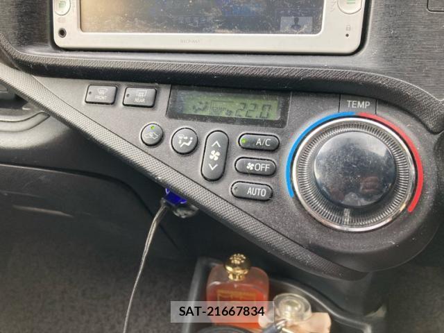 Toyota AQUA 2012-04 8625819-16