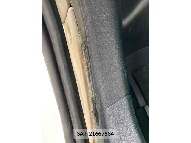 Toyota AQUA 2012-04 8625819-22