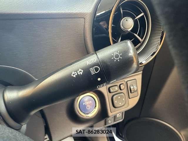 Toyota AQUA 2020-09 8625779-9