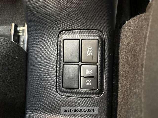 Toyota AQUA 2020-09 8625779-12