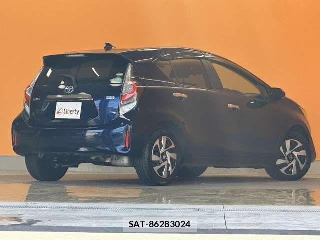 Toyota AQUA 2020-09 8625779-18