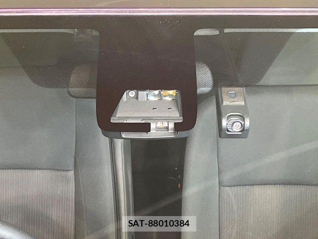 Toyota AQUA 2019-06 8625782-3