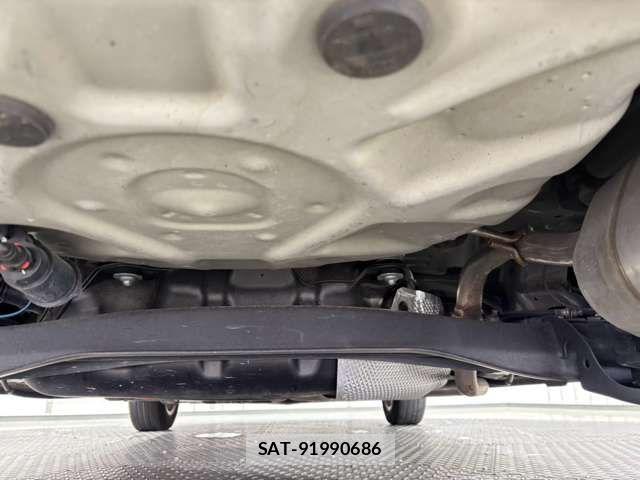 Toyota AQUA 2021-11 8625766-12