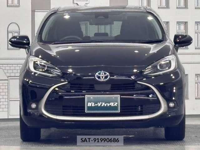 Toyota AQUA 2021-11 8625766-1