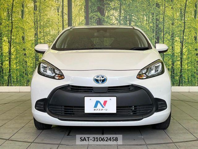 Toyota AQUA 2023-07 8625767-13