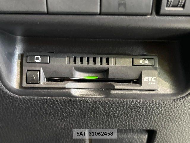 Toyota AQUA 2023-07 8625767-6