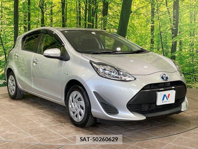 Toyota AQUA 2019-04 8625776-15