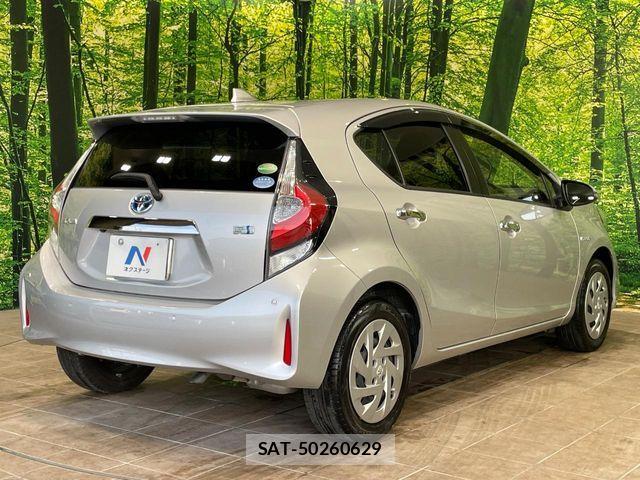 Toyota AQUA 2019-04 8625776-16
