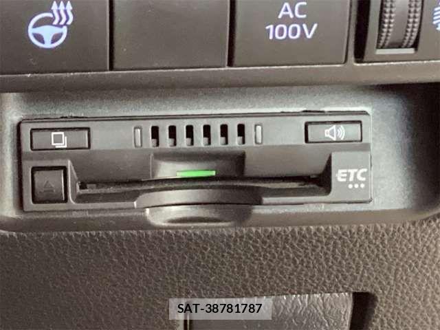 Toyota AQUA 2021-08 8625770-10