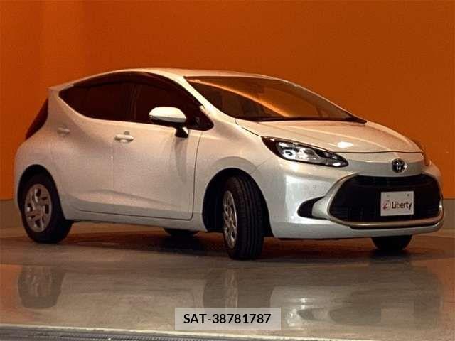 Toyota AQUA 2021-08 8625770-17