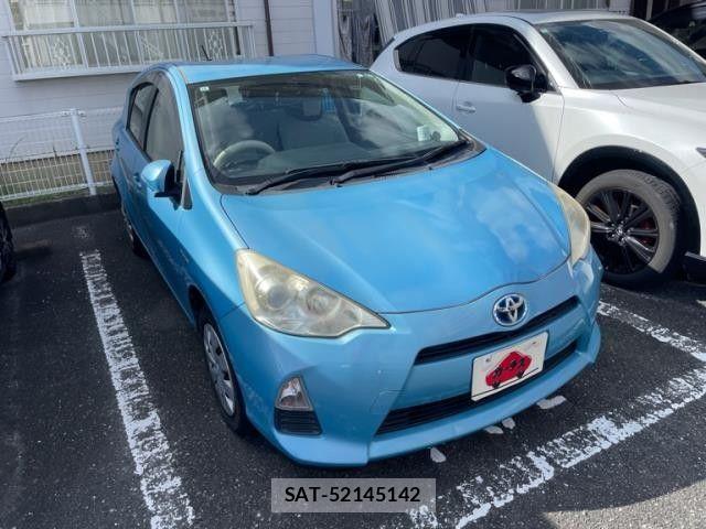 Toyota AQUA 2013-04 8665801-0