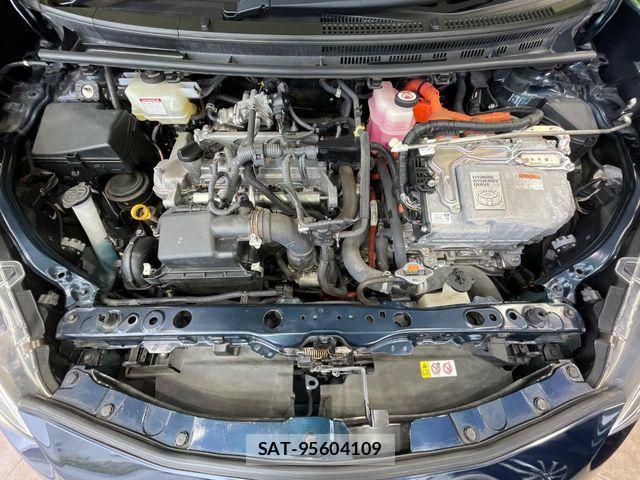 Toyota AQUA 2019-03 8665790-18