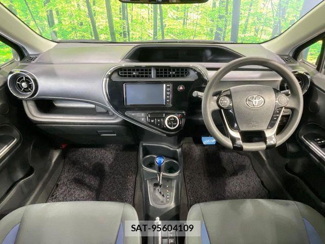 Toyota AQUA 2019-03 8665790-1
