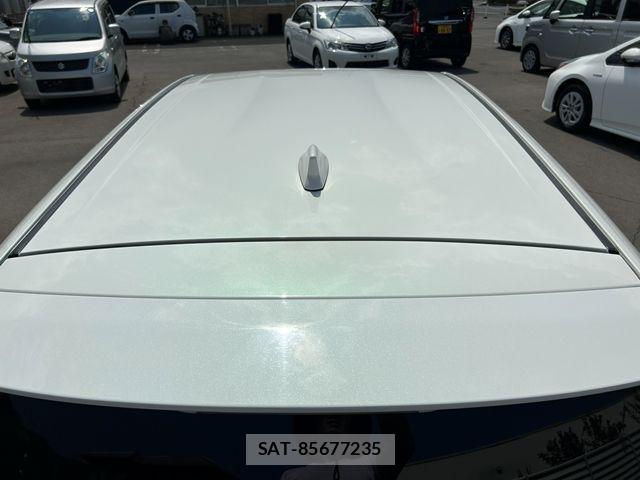 Toyota AQUA 2016-11 8665798-11