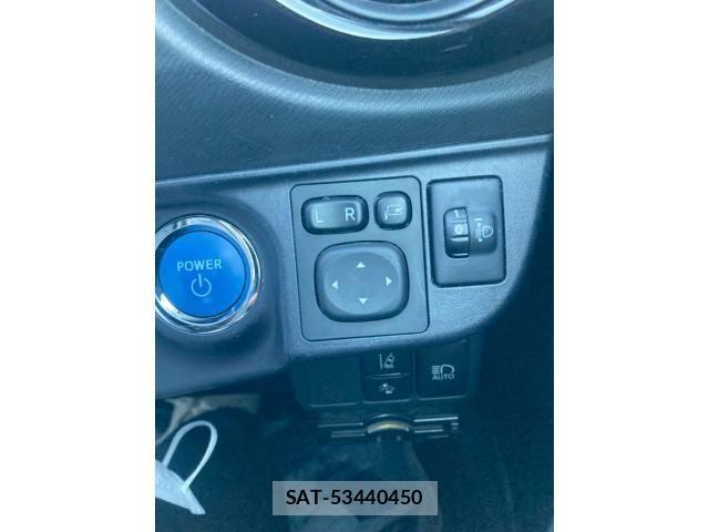 Toyota AQUA 2016-12 8658003-14