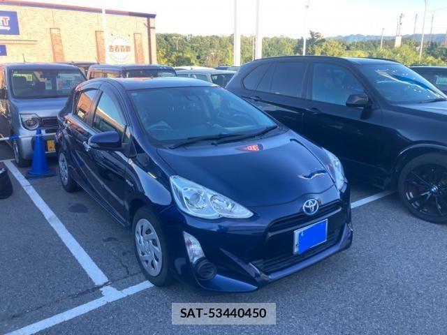 Toyota AQUA 2016-12 8658003-1