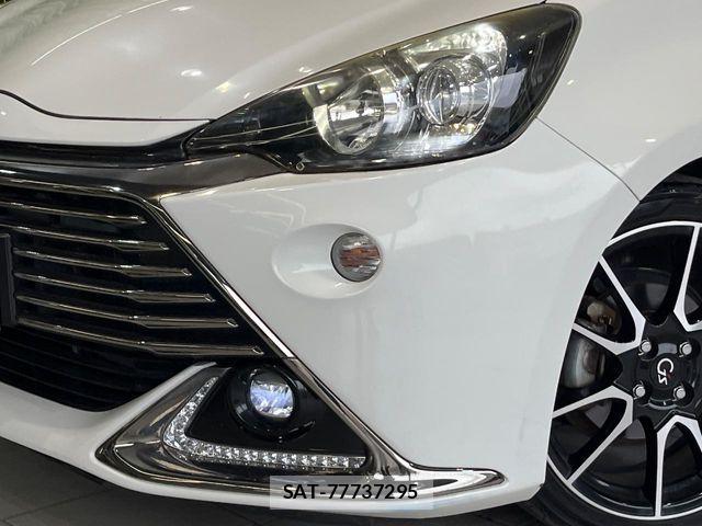 Toyota AQUA 2016-10 8665792-11