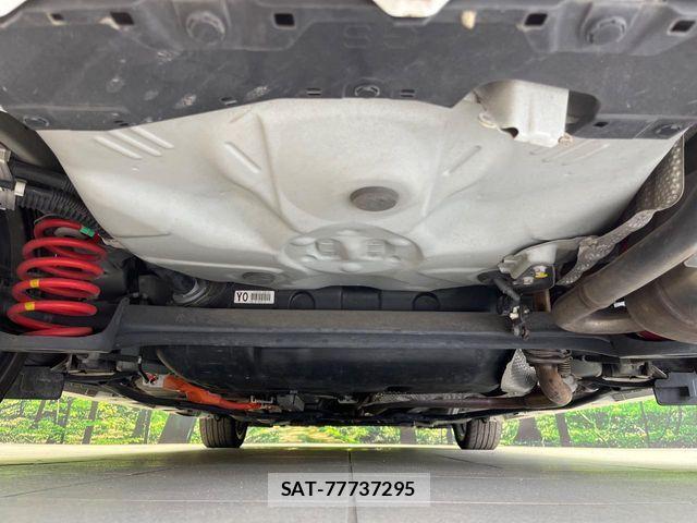 Toyota AQUA 2016-10 8665792-18