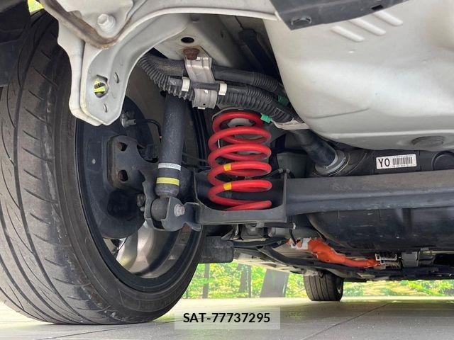 Toyota AQUA 2016-10 8665792-19