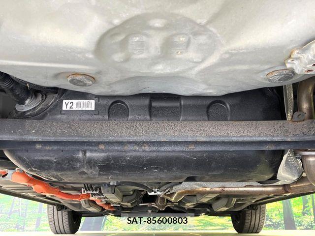 Toyota AQUA 2019-07 8665793-18