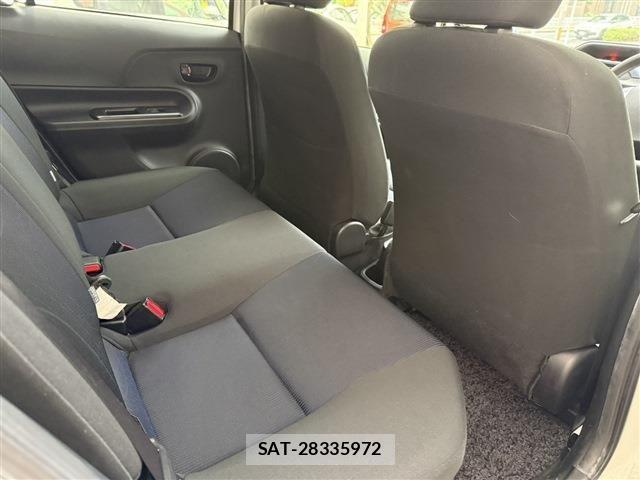 Toyota AQUA 2016-03 8665795-13