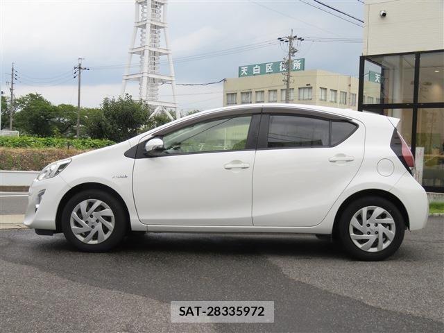 Toyota AQUA 2016-03 8665795-4