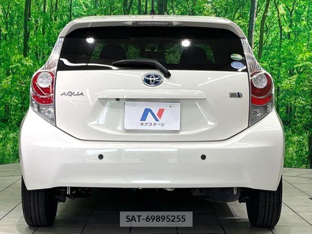 Toyota AQUA 2013-01 8665799-16