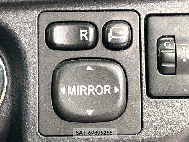 Toyota AQUA 2013-01 8665799-8