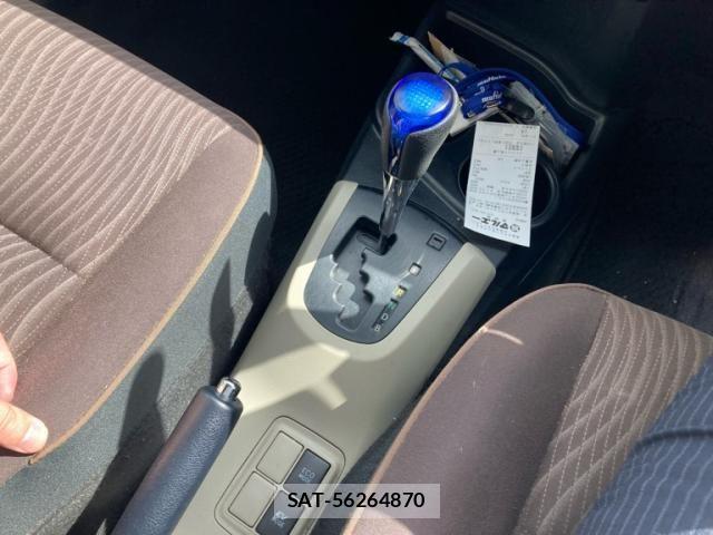 Toyota AQUA 2013-08 8658013-14