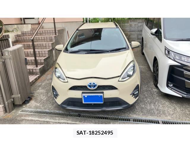 Toyota AQUA 2018-08 8657979-2